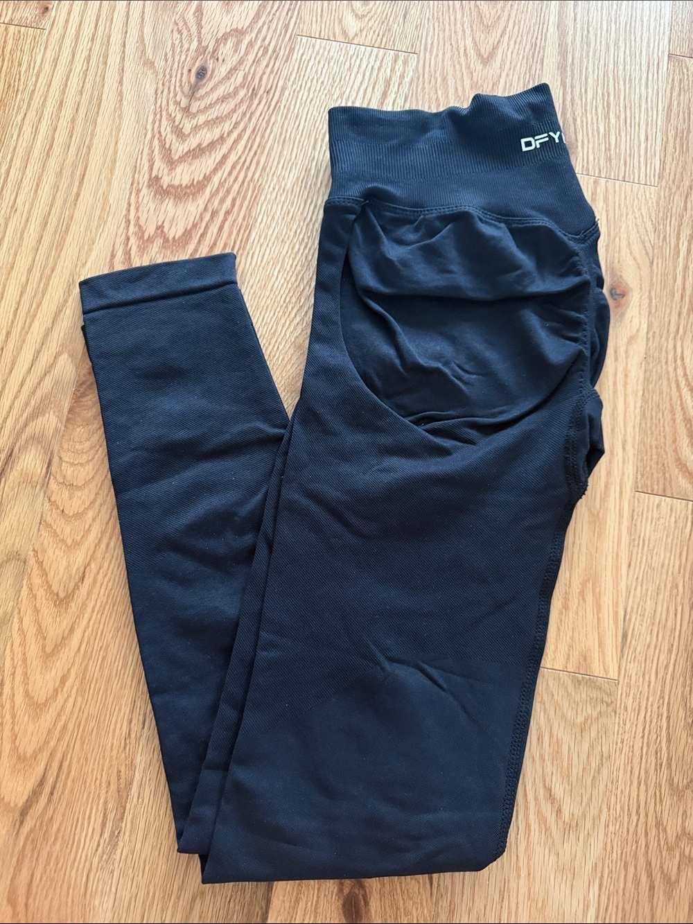 DFYNE Black Leggings